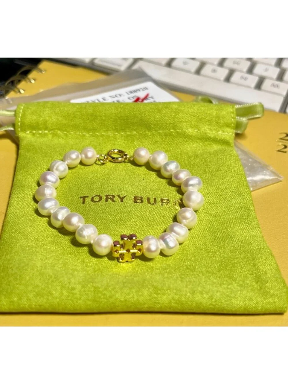 Tory Burch Pearl Bracelet With Gold Logo Charm & Clasp. 6282851